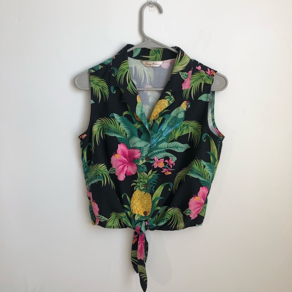 Tommy Bahama Tops - Tommy Bahama Button-Down Tie Front Hawaiian Print Tank Top